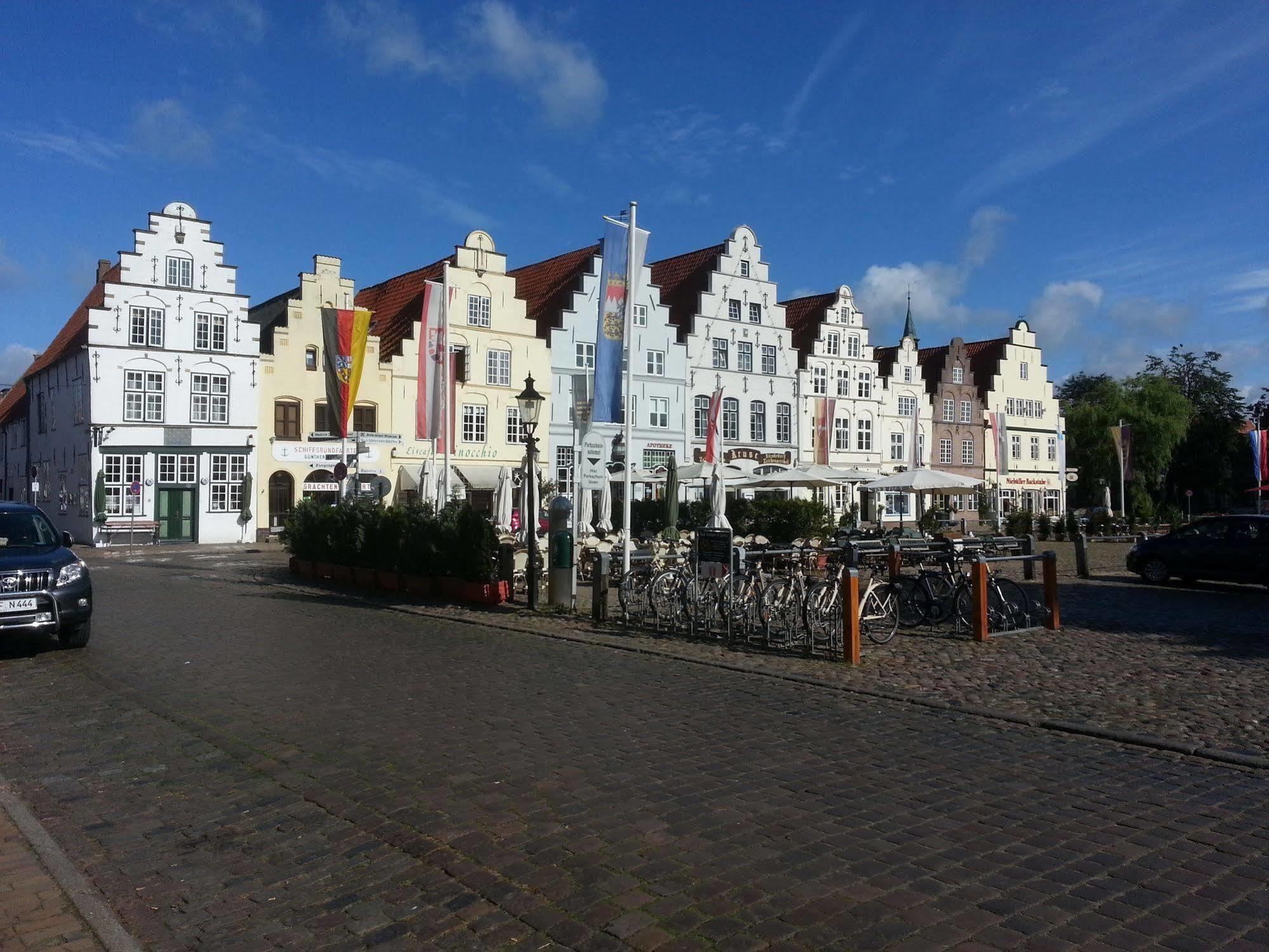 Pension Marktblick Friedrichstadt Extérieur photo